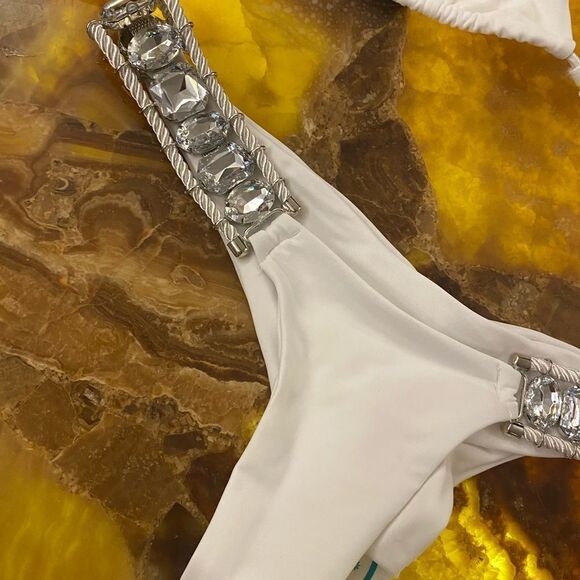 Bikinx 2 piece swimsuit, new - Picture 2 of 8